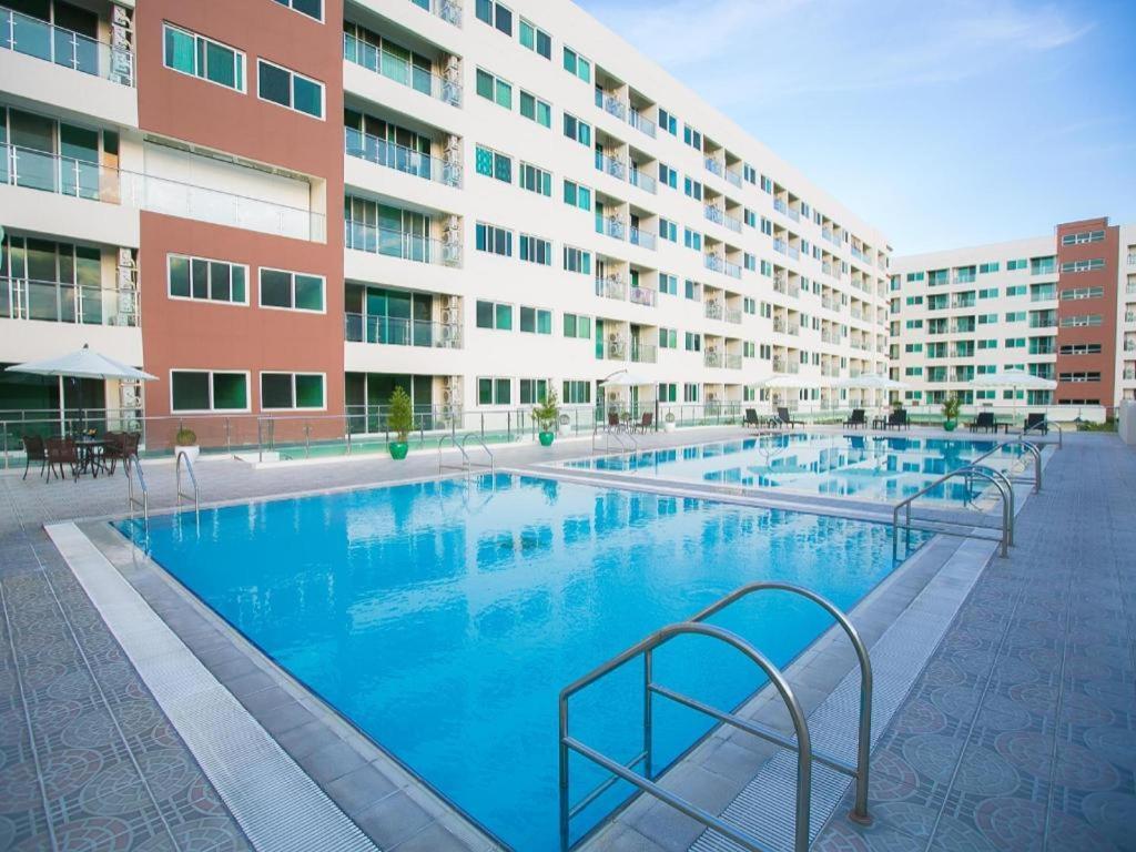 Xenia Hotel Clark Clark Field Exterior foto