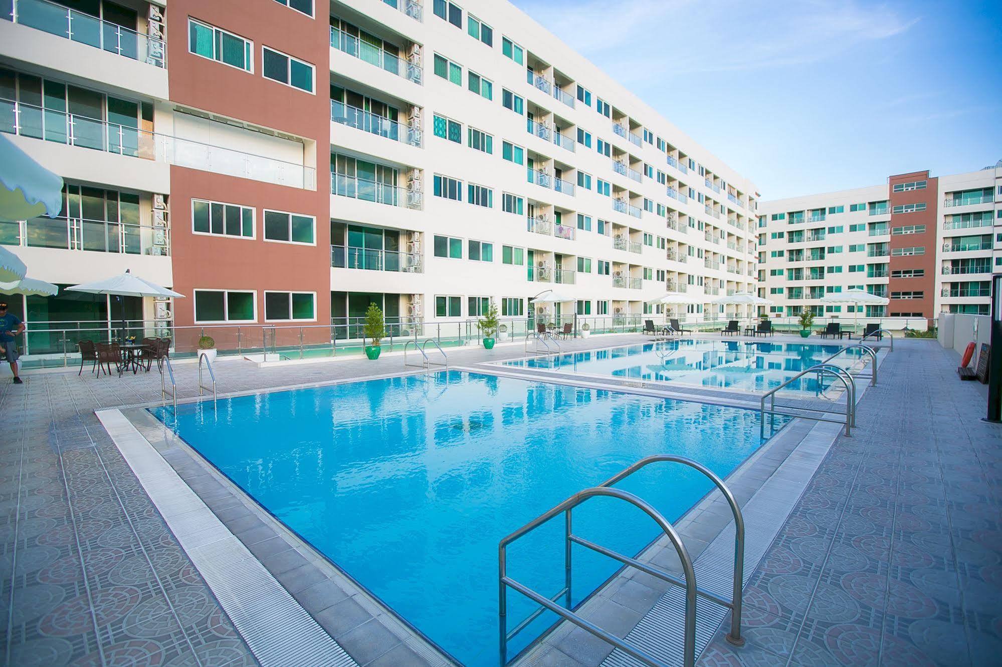 Xenia Hotel Clark Clark Field Exterior foto